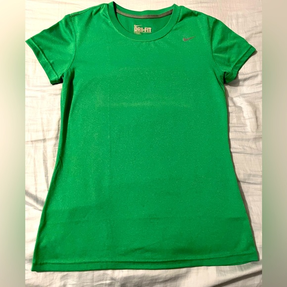 5 for $15 Nike Dri-Fit short sleeve - Picture 1 of 3